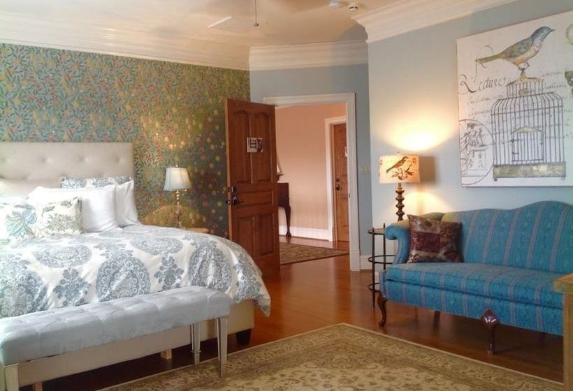 مبيت وإفطار Skyline Vineyard Inn