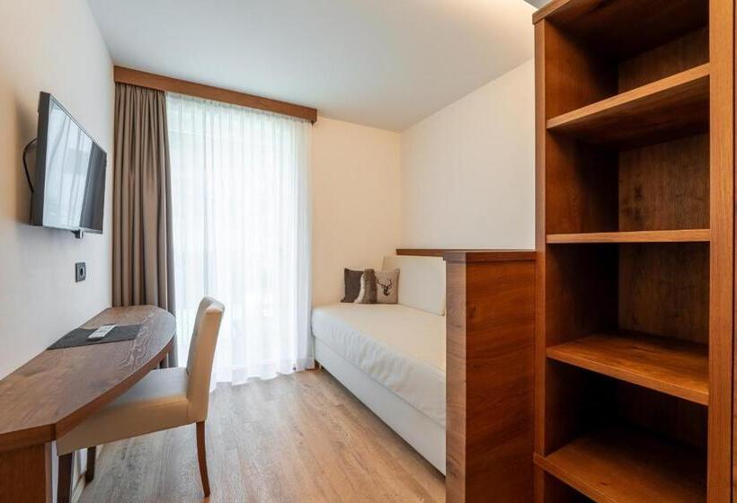 Отель Arya Alpine Lodge