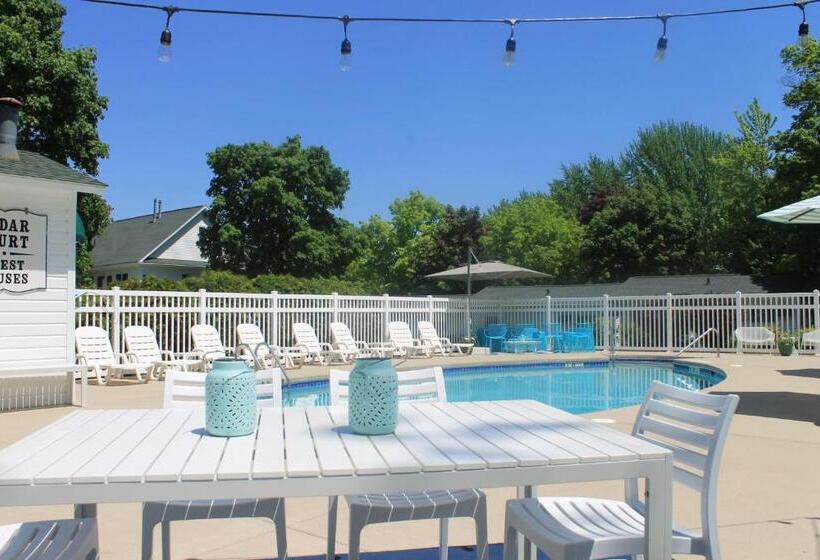 فندق Cedar Court Inn