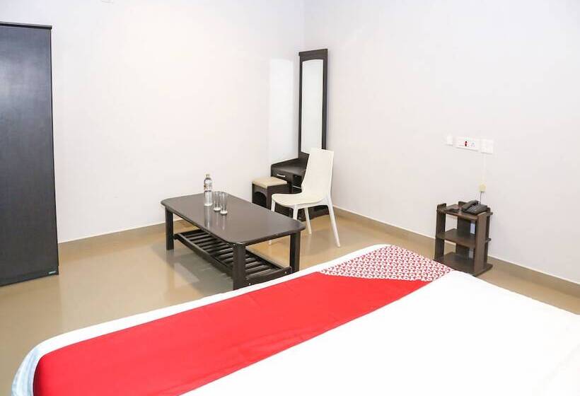 酒店 Capital O 14623 Travellers Inn