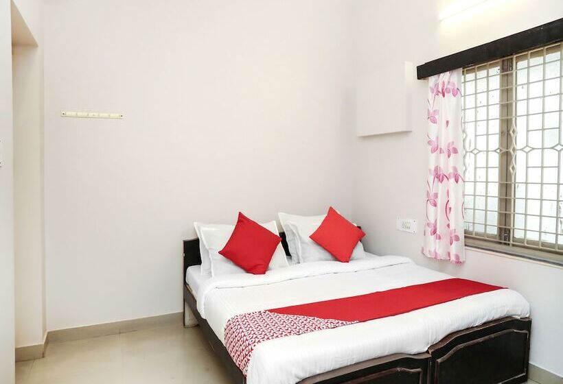 酒店 Capital O 14623 Travellers Inn