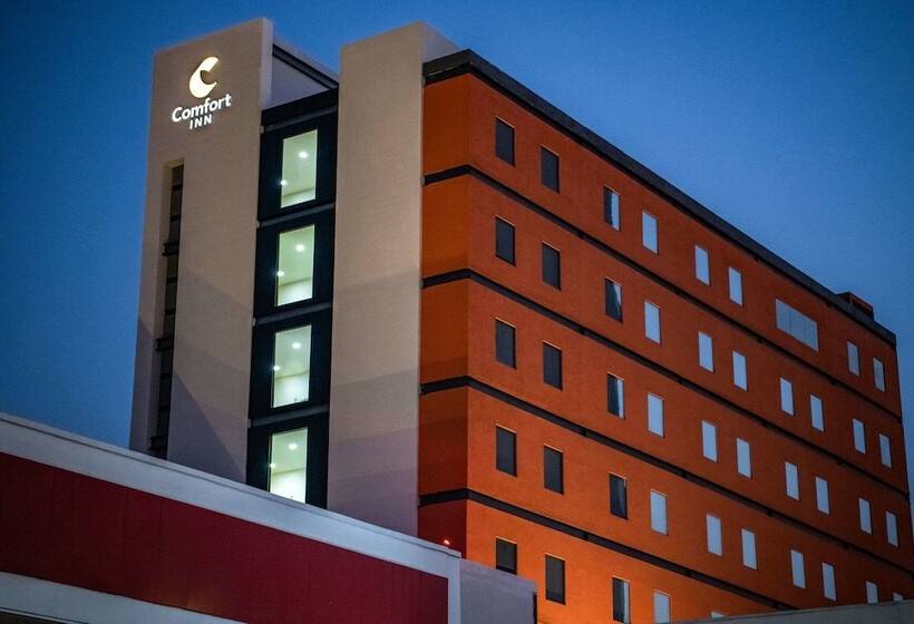 Отель Comfort Inn Irapuato