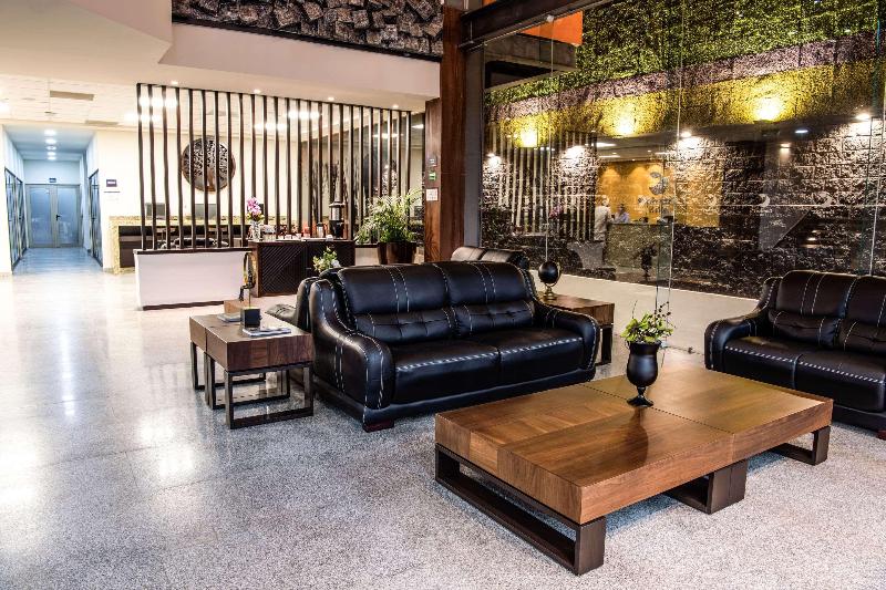 Отель Comfort Inn Irapuato