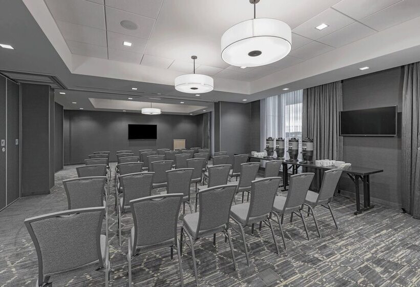 هتل Courtyard By Marriott Halifax Dartmouth
