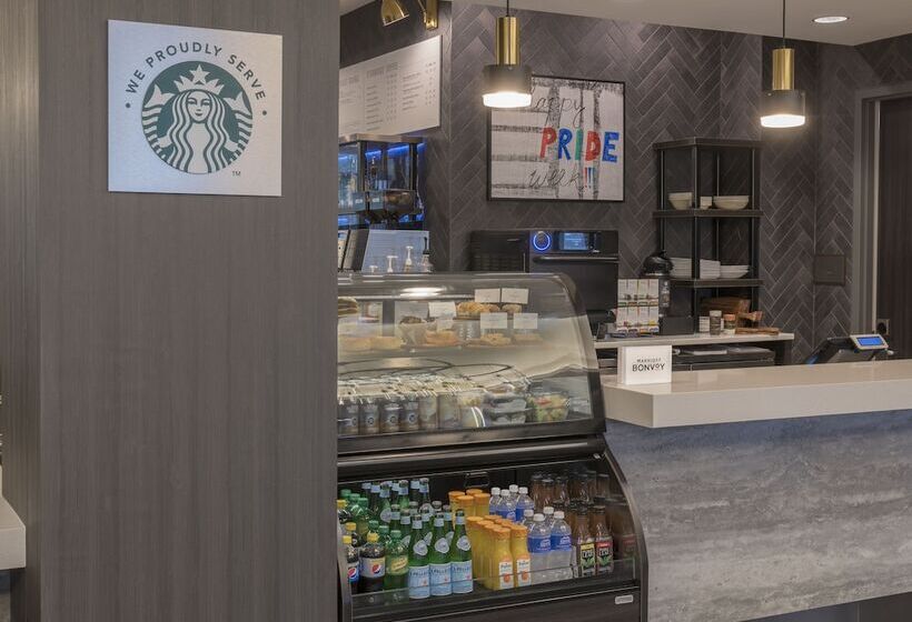 ホテル Courtyard By Marriott Halifax Dartmouth