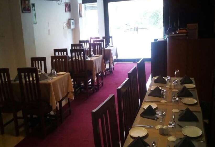 Creek Hotel   Panaji