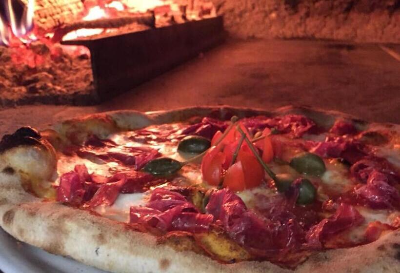 בית מלון כפרי La Fontanella