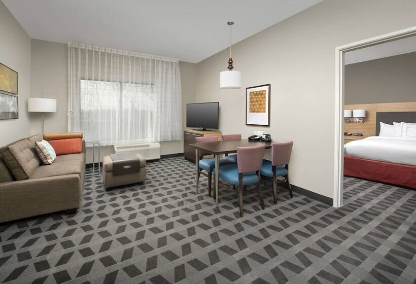 Отель Towneplace Suites By Marriott College Park