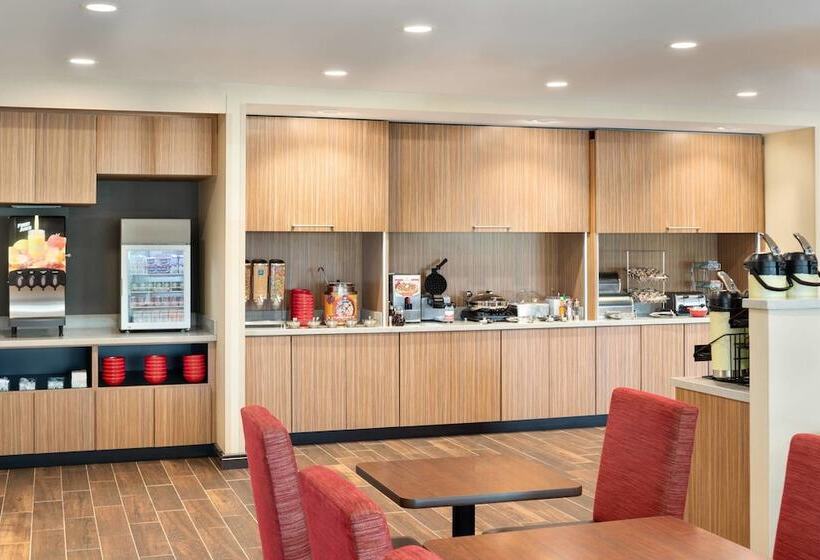 فندق Towneplace Suites By Marriott Milwaukee Grafton