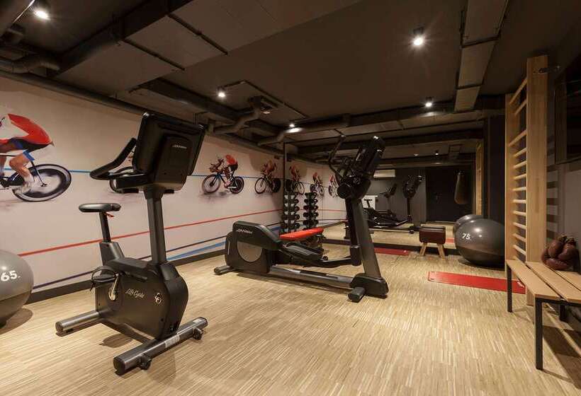 هتل Vienna House Easy By Wyndham Bremen City Apartments