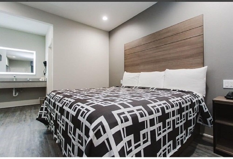 فندق على الطريق Palace Inn