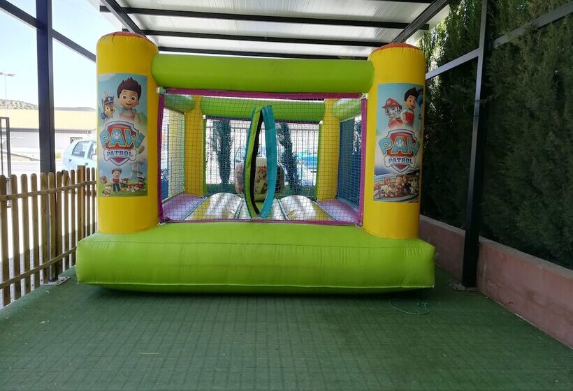 بنسيون Cafe Hostal Casa Manolo