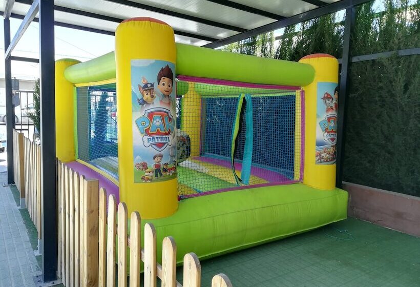 بنسيون Cafe Hostal Casa Manolo