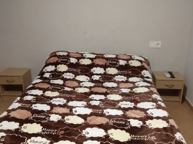 پانسیون Cafe Hostal Casa Manolo