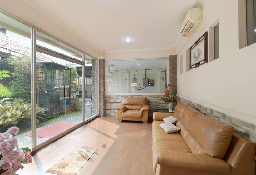 膳宿费 Clover Residence Near Mall Ambassador