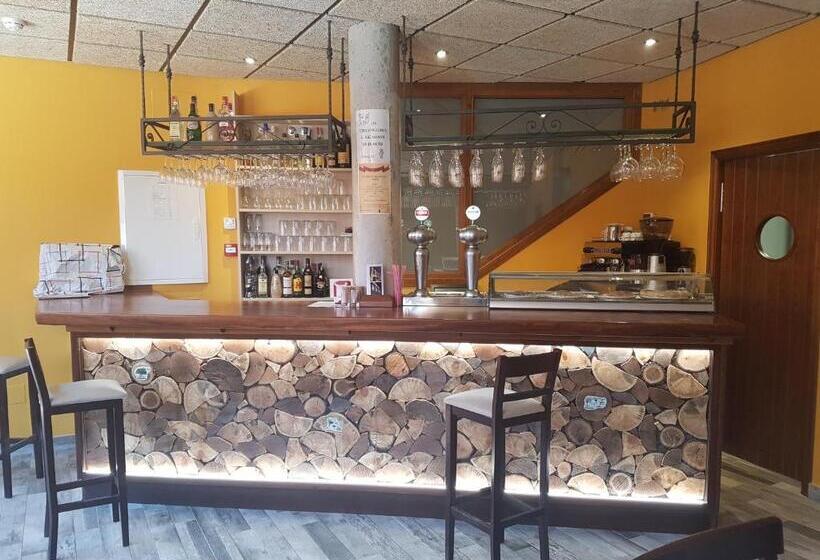 بنسيون Hostal Los Esquiladores