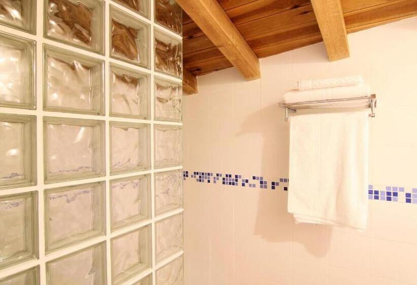 بنسيون La Fonda De Candeleda