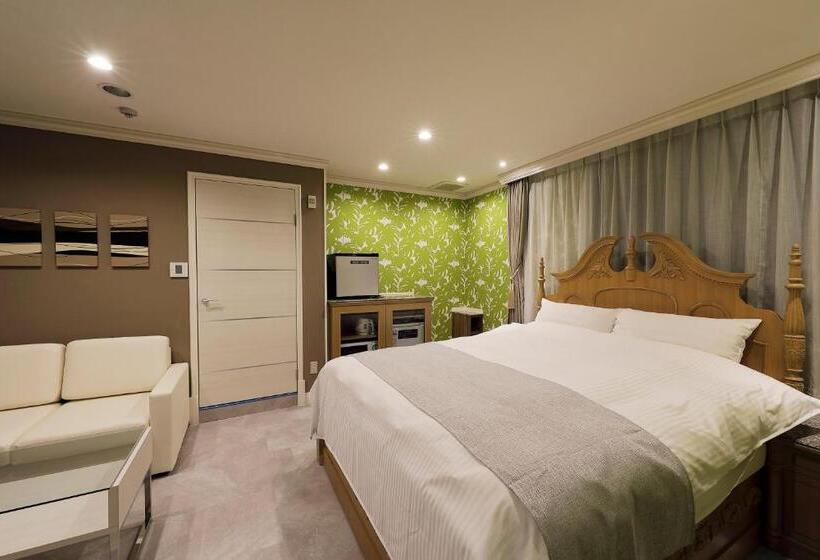 ホテルバースデー岐阜西店 Hotel Birthday Gifuwest