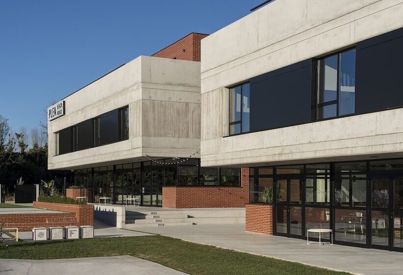 Plea Beach House   Hostel