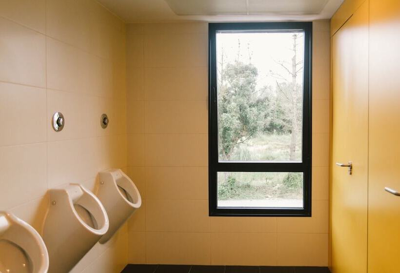 Plea Beach House   Hostel