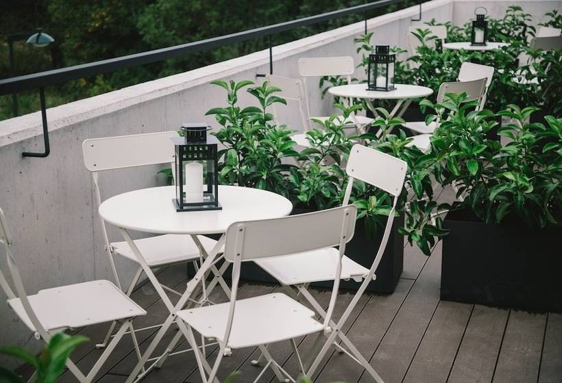 Plea Beach House   Hostel