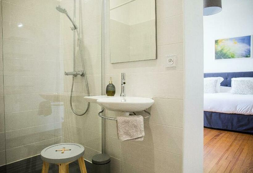 مبيت وإفطار Au Coeur Des Eléments