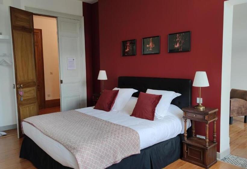 مبيت وإفطار Au Coeur Des Eléments