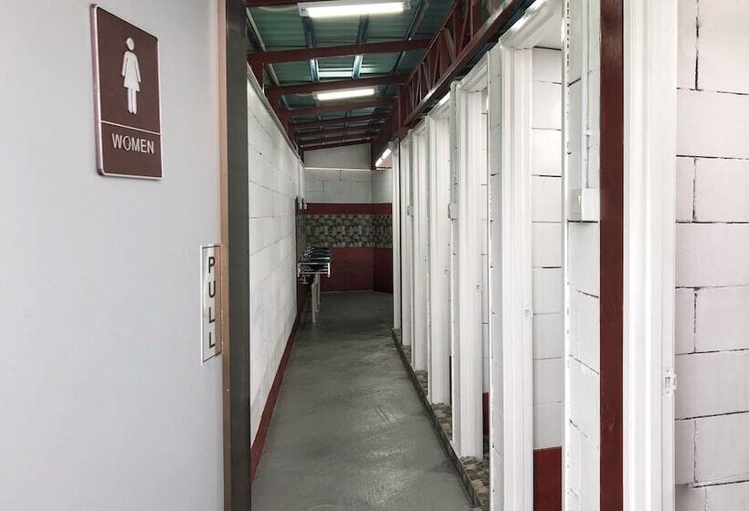هتل کپسول Kea Garden Mini Chalet   Hostel