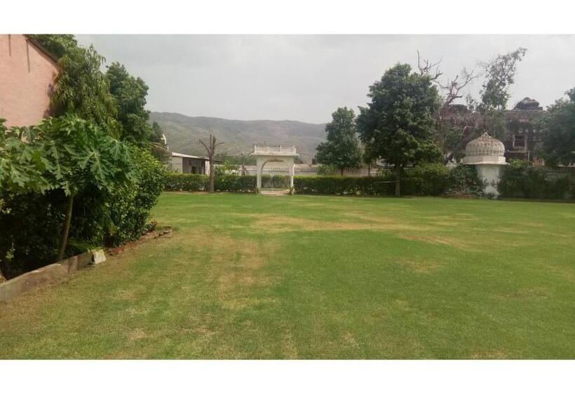 فندق Moon Dance Garden & Restaurant