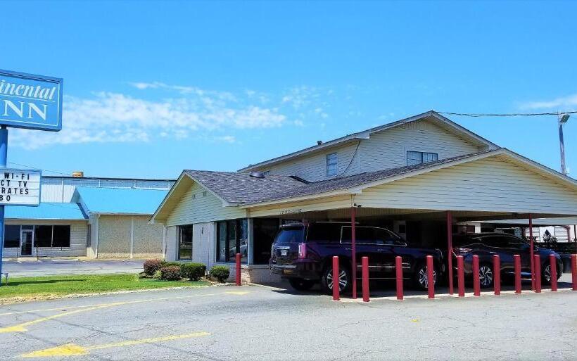 モーテル Continental Inn & Suites