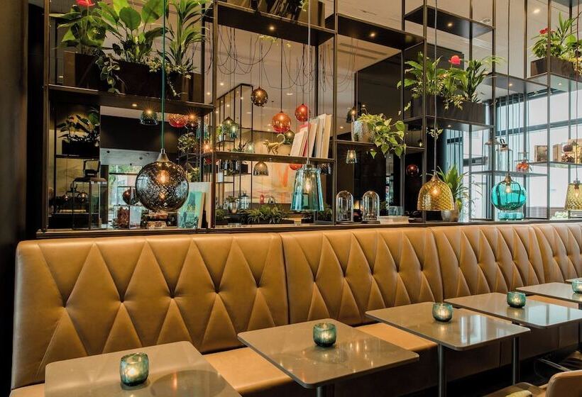 Motel One Köln Neumarkt