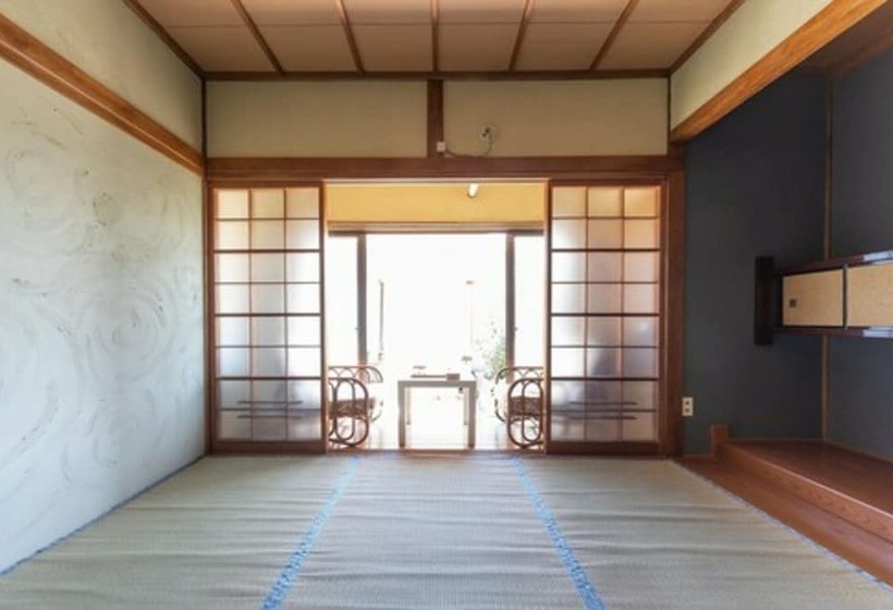 פנסיון Hajimari Naruto Guest House   Hostel