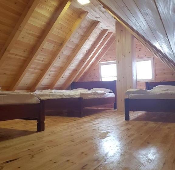 تختخواب و صبحانه Apartmani Prisoje