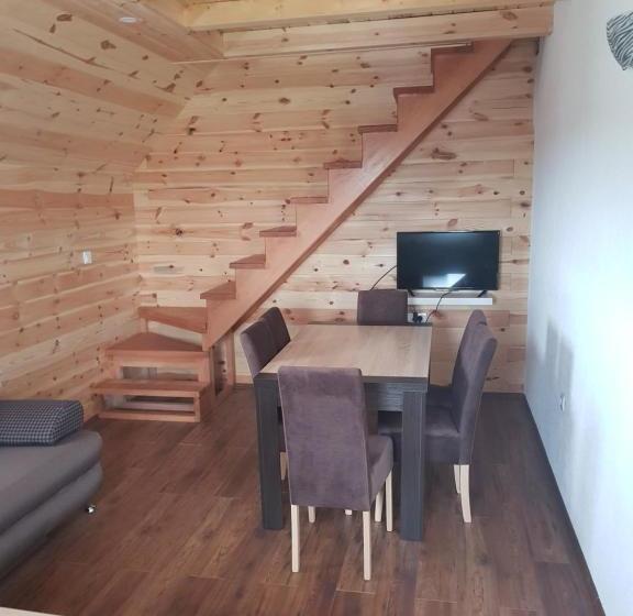تختخواب و صبحانه Apartmani Prisoje