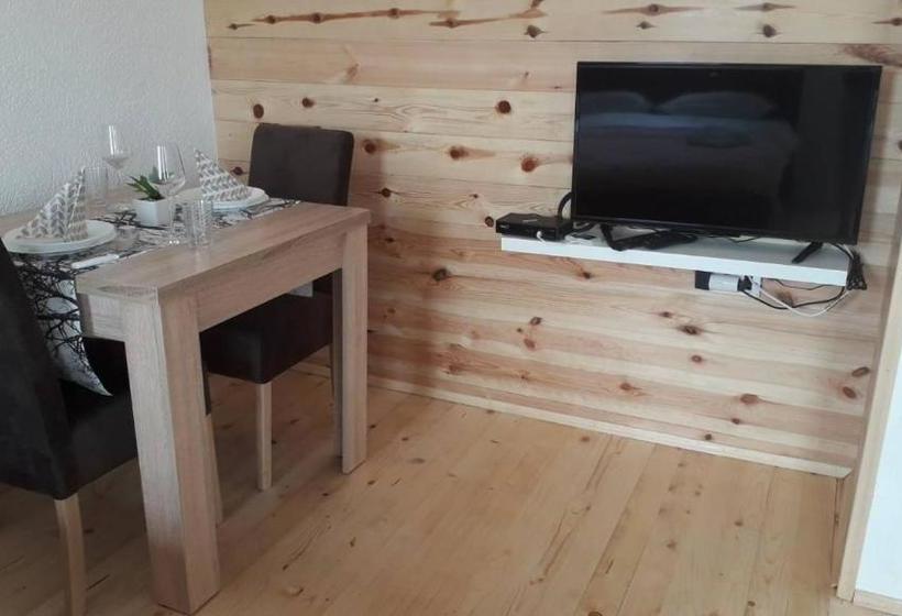 تختخواب و صبحانه Apartmani Prisoje