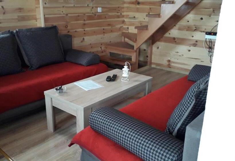 تختخواب و صبحانه Apartmani Prisoje