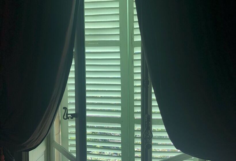 Bed and Breakfast Castel Saintleonard