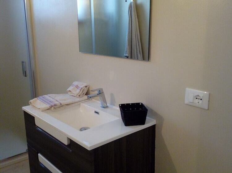 مبيت وإفطار Le Strazzigne