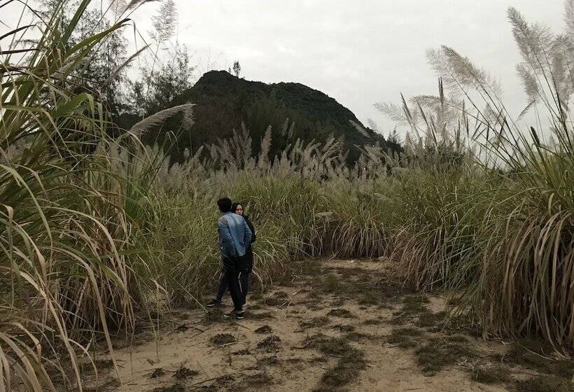 Cong Khanh Hotel Hostel