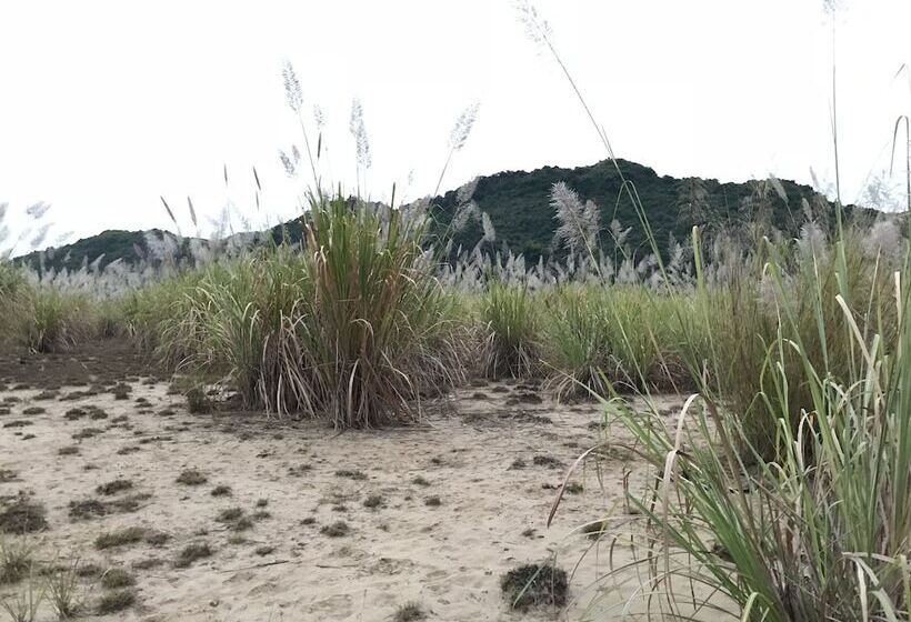 Cong Khanh Hotel Hostel