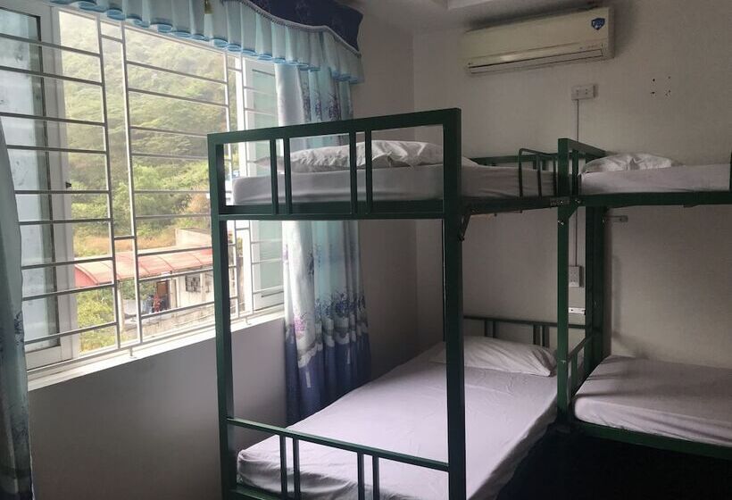 Cong Khanh Hotel Hostel