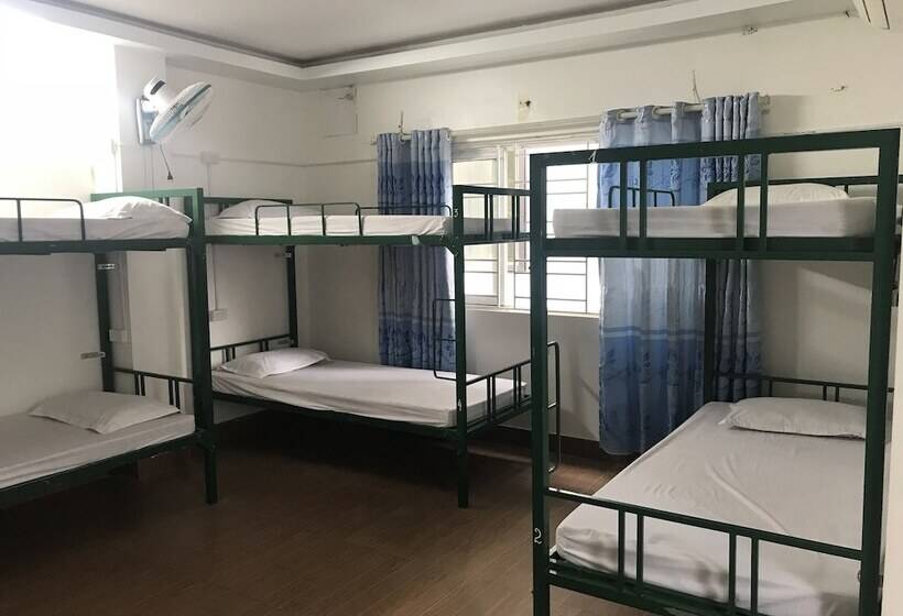 Cong Khanh Hotel Hostel