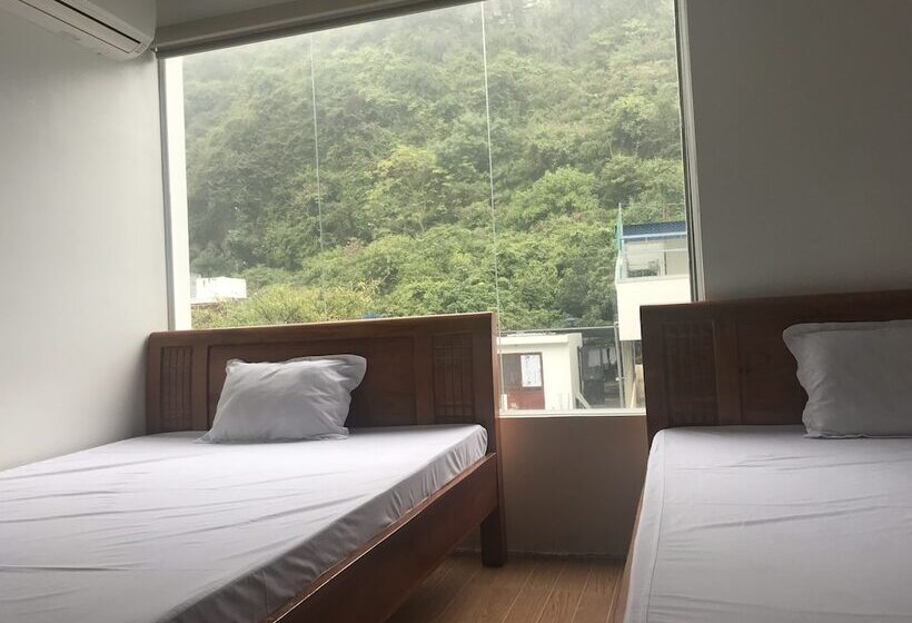 Cong Khanh Hotel Hostel