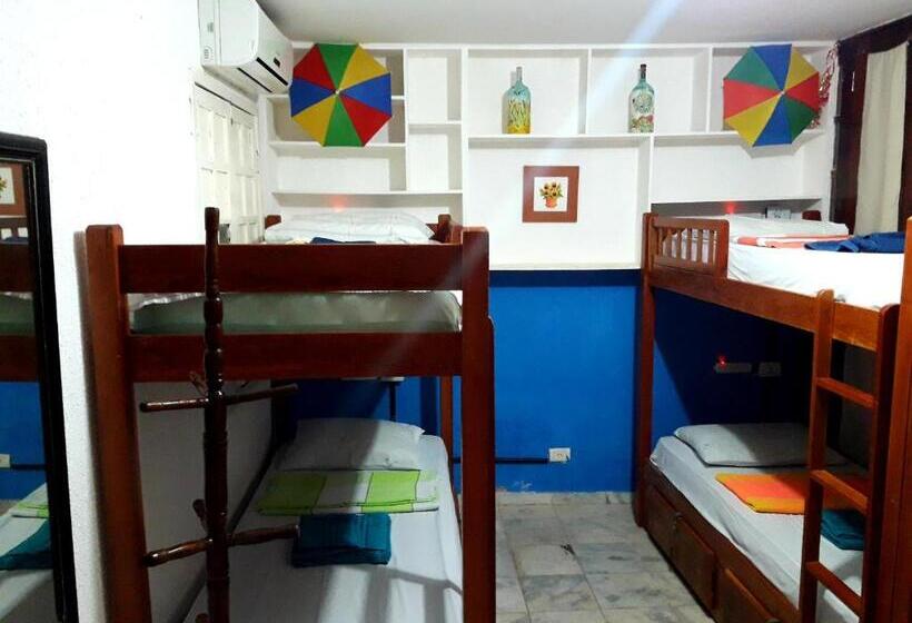 Hostel Da 13 E Suítes