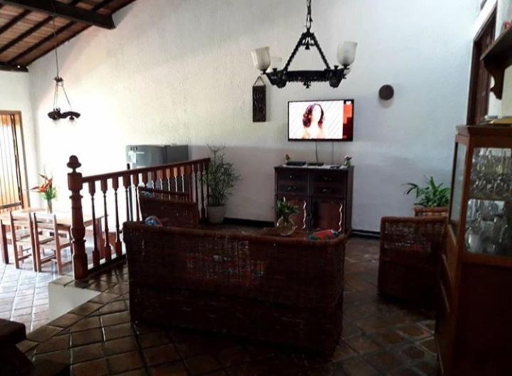 Hostel Da 13 E Suítes