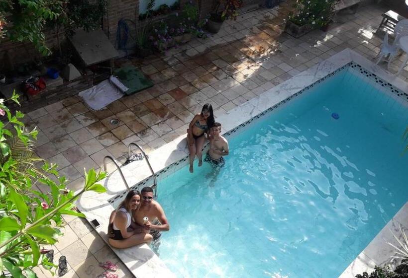 Hostel Da 13 E Suítes