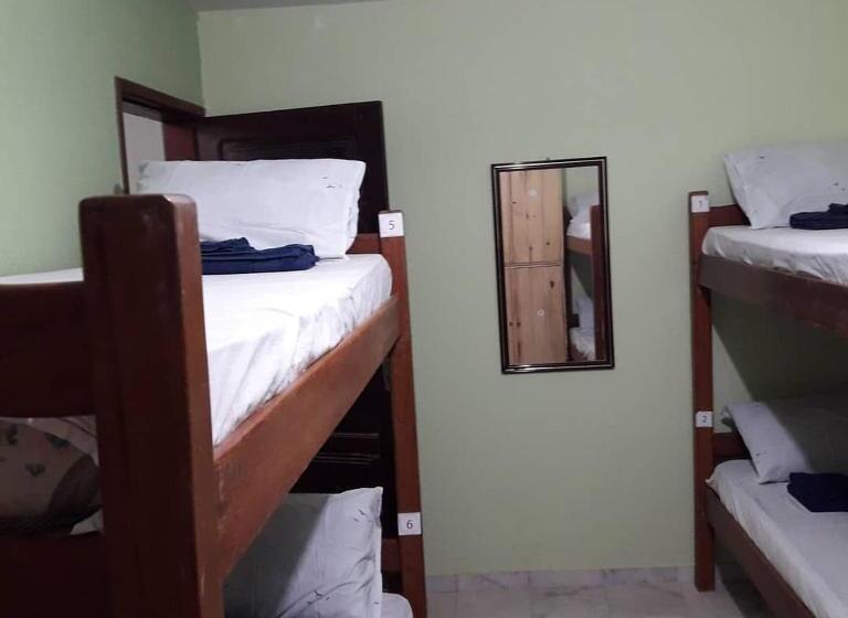 Hostel Da 13 E Suítes