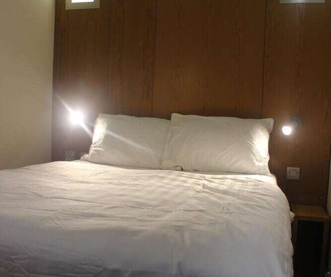 Corona Hotel Rotherham Sheffield Meadowhall