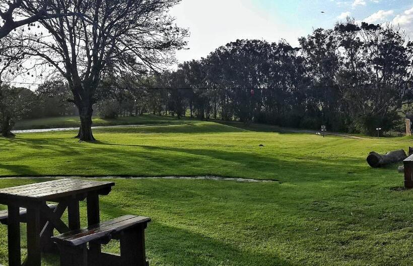 ホテル Oppieplaas Self Catering Country Cottage