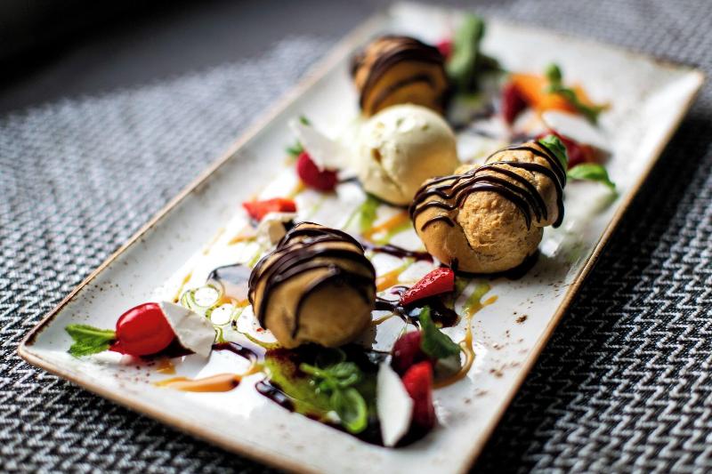 هتل Skalakot Manor